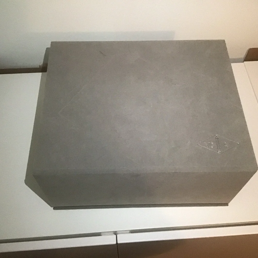 Authentic Van Cleef & Arpels VCA‎ Gray Gift Jewelry Presentation Storage Box